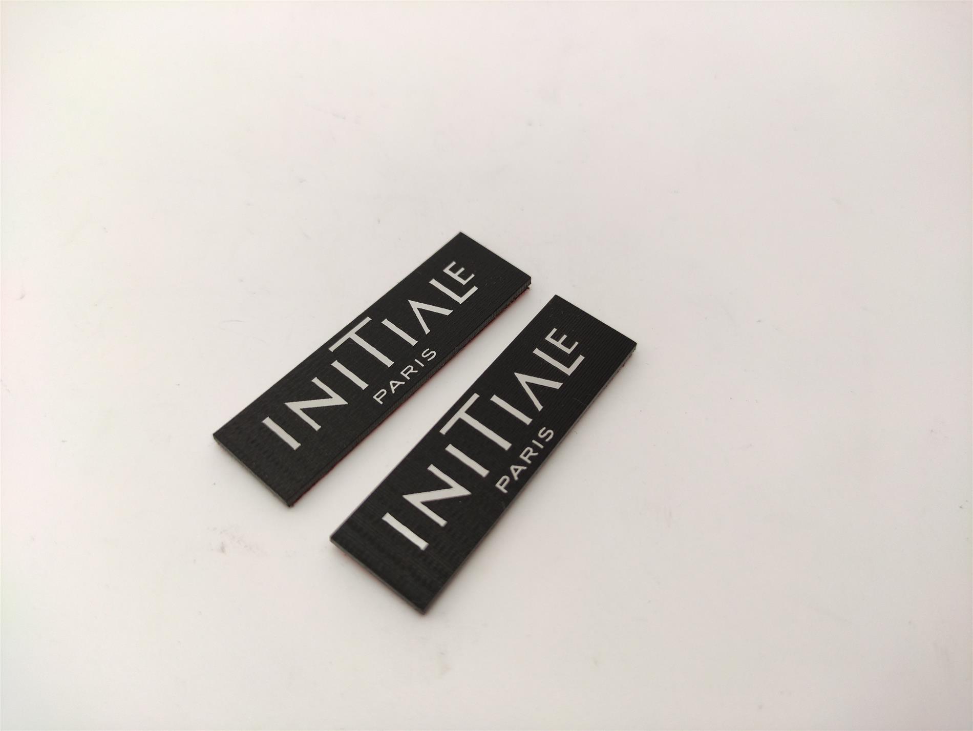 Renault initiale paris siyah logo - Resim 3