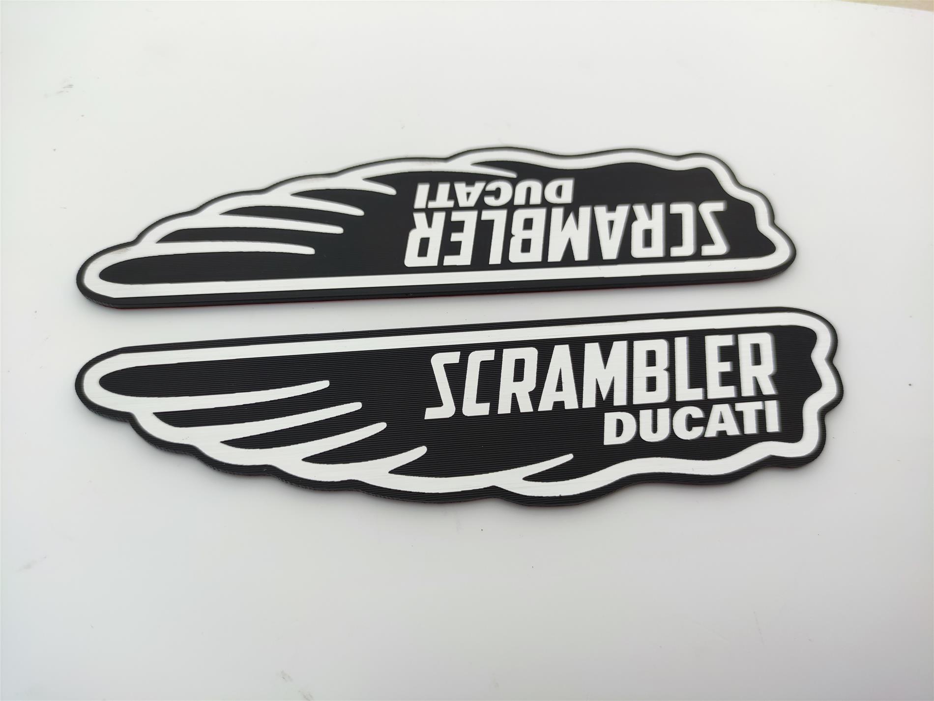 Ducati scrambler motosiklet etiketi Plastik etiket badge sticker - Resim 3