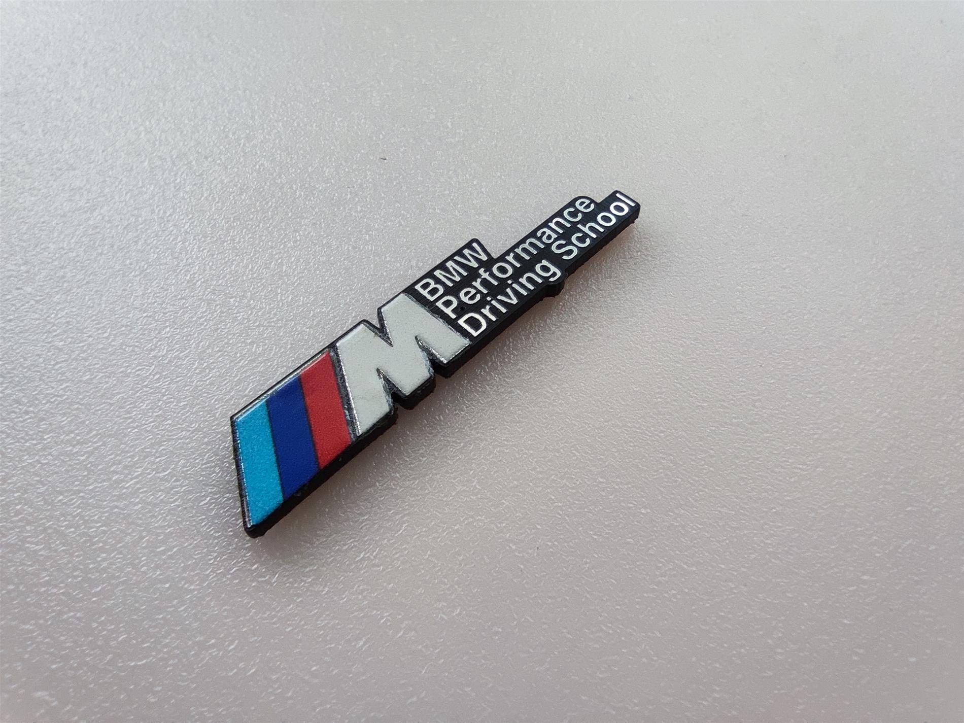 2adet  M BMW Performance driving school renkli plastik etiket - Resim 4