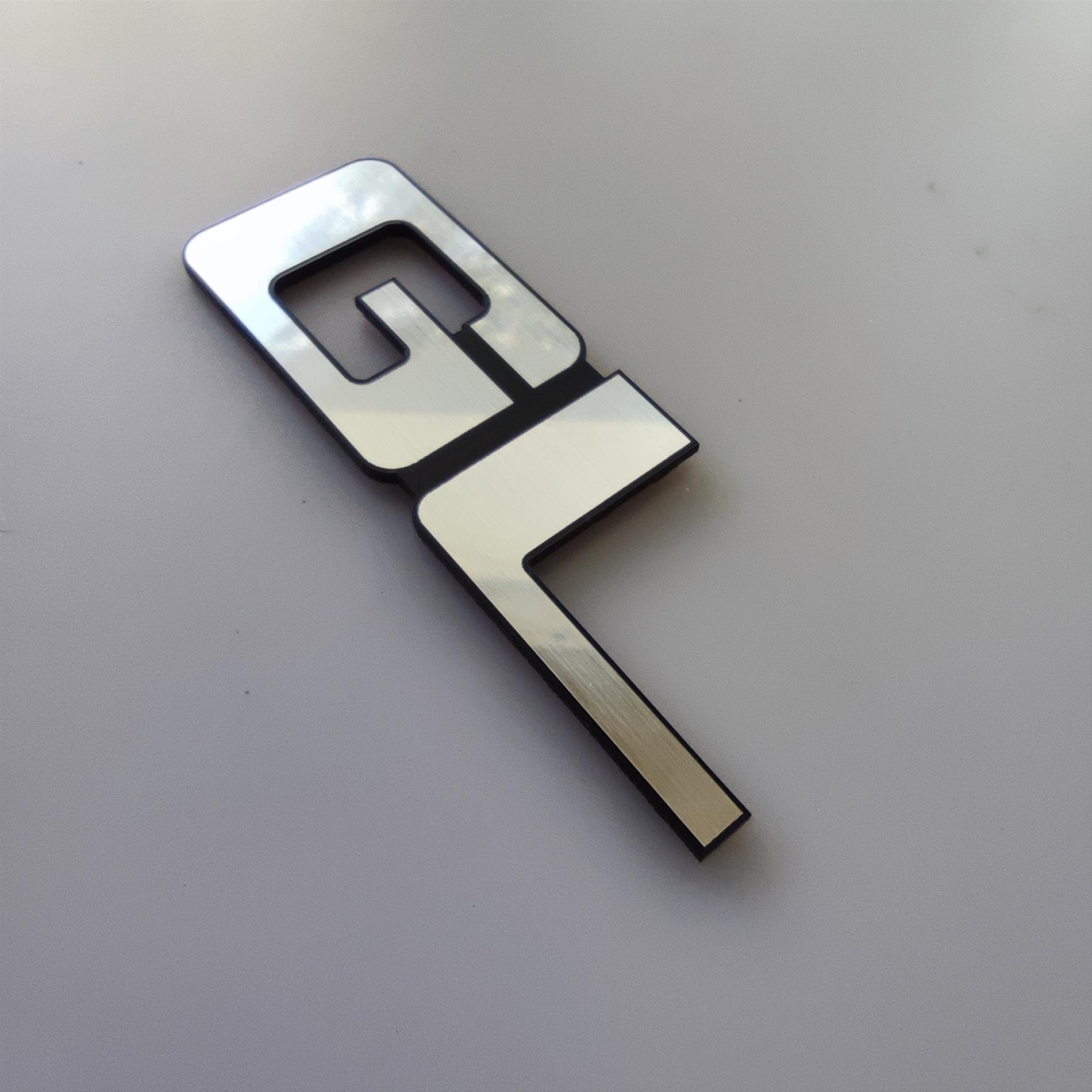 Ford Taunus GL Kaporda Yazısı - Resim 2