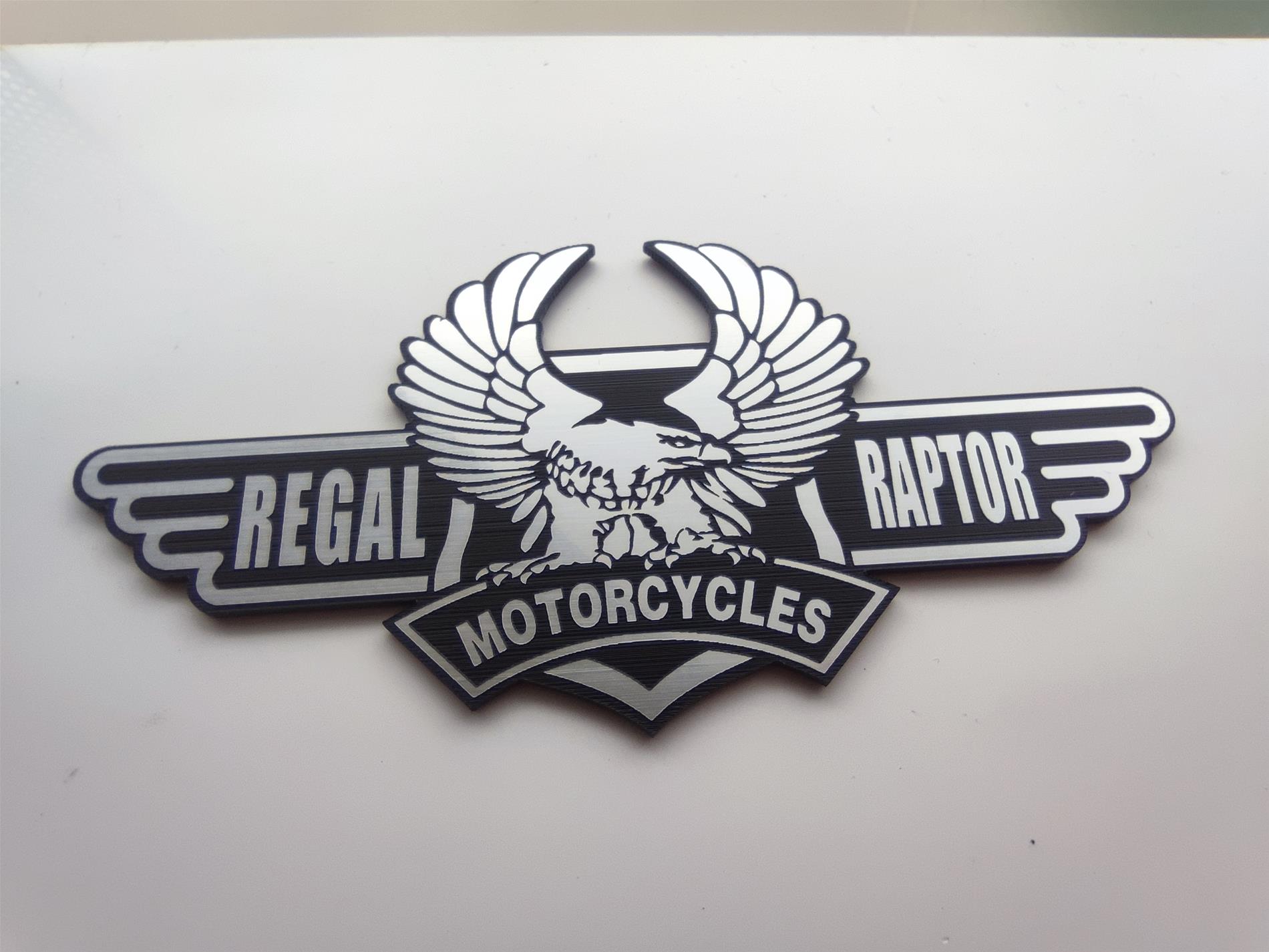 Regal Raptor motorcycles etiket  - Resim 2