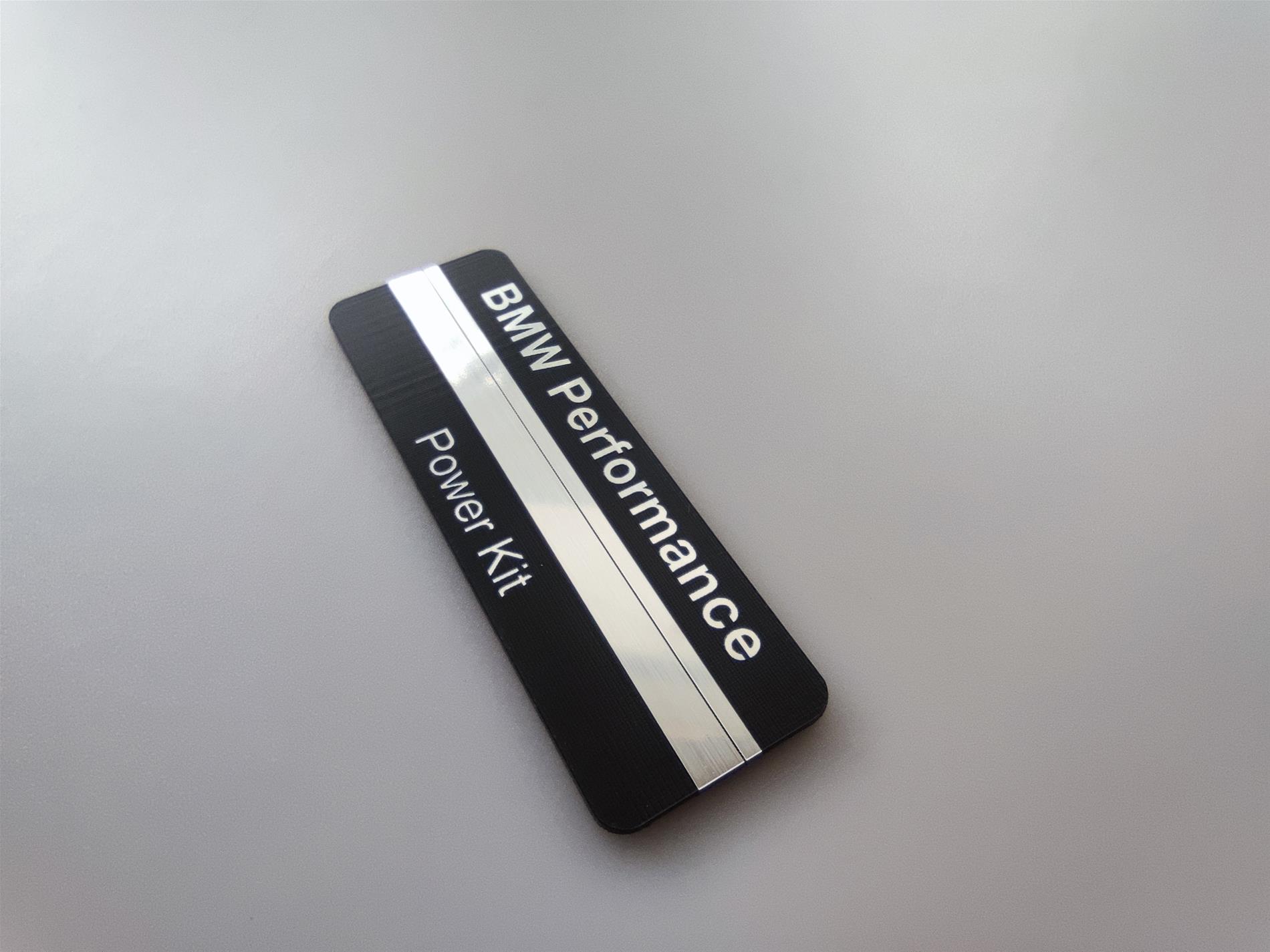 BMW Performans power kit plastik etiket - Resim 4