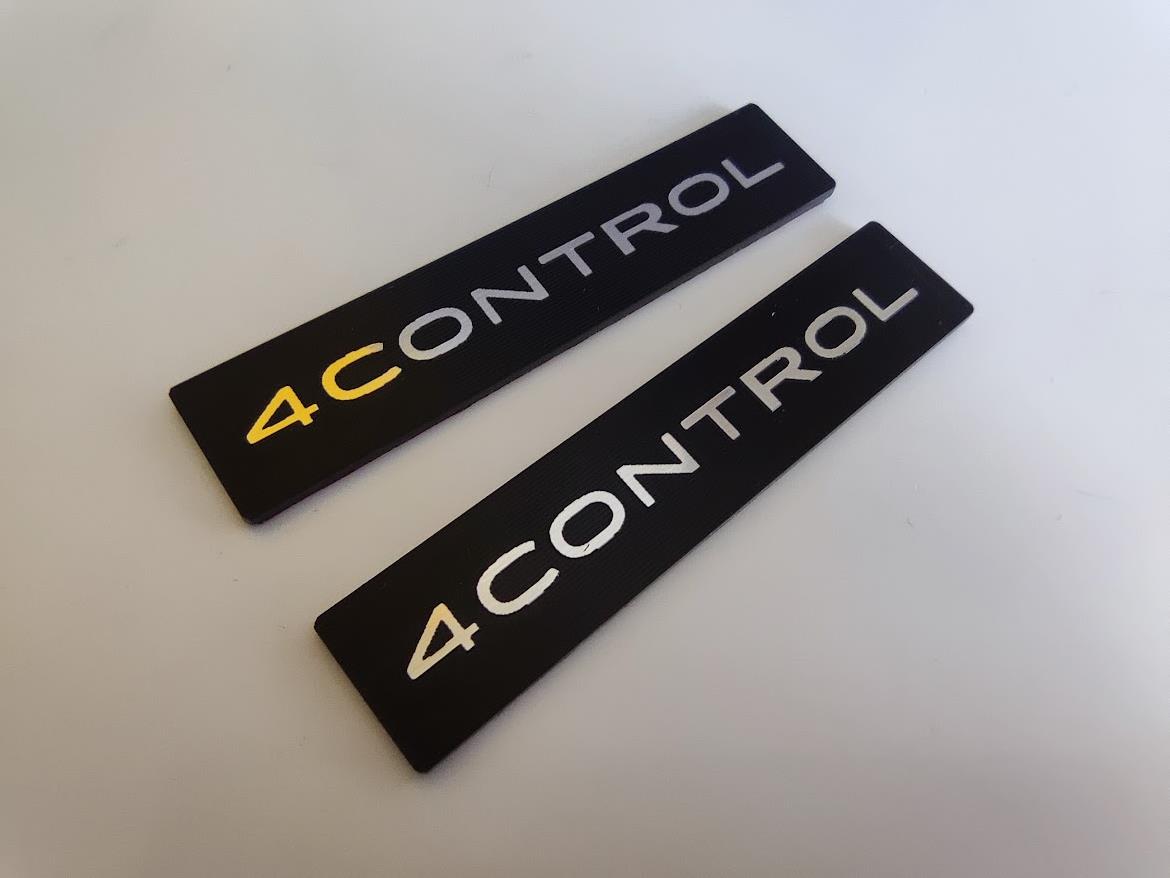 Renault 4control  etiket Renault Talisman and Megane 4 Control black Badge Monogram