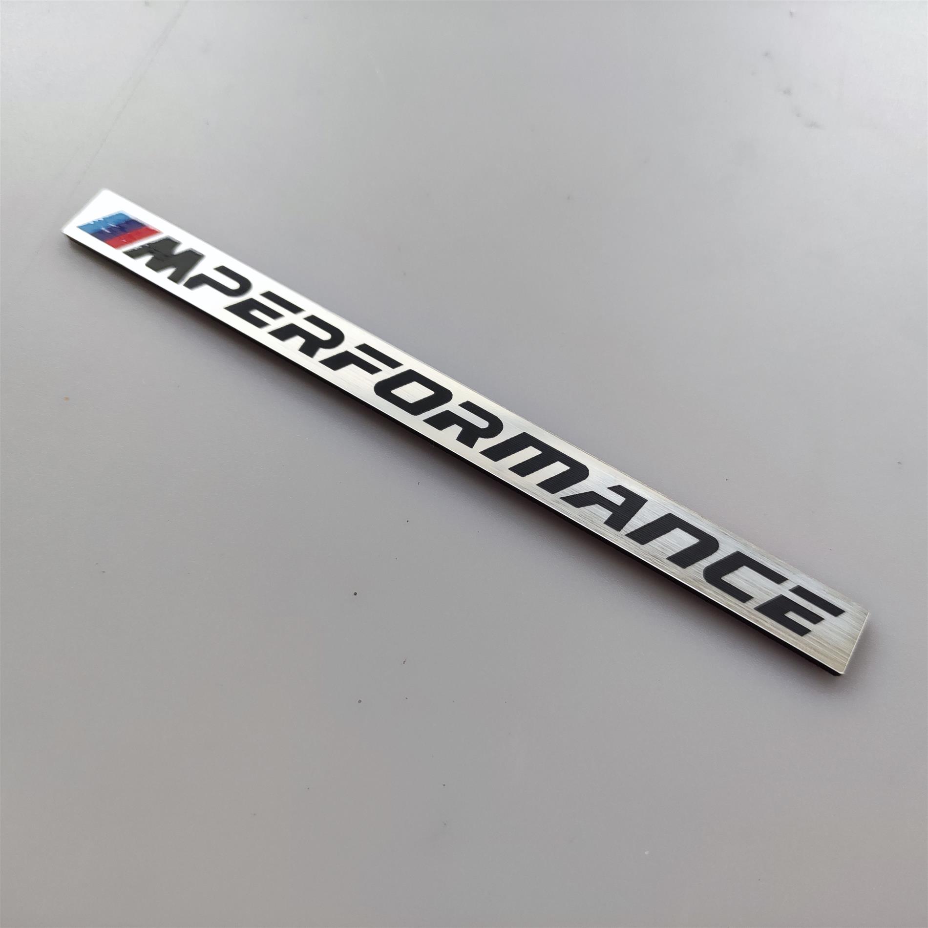 Yeni model BMW M Performance Etiket - Resim 4