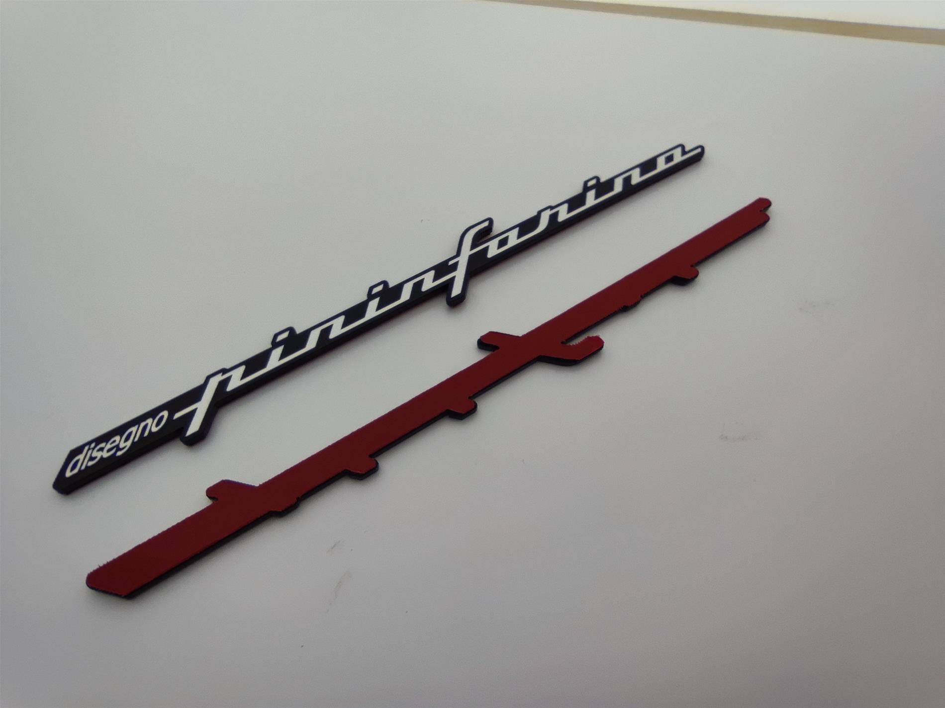 Disegno Pininfarina çamurluk etiketi