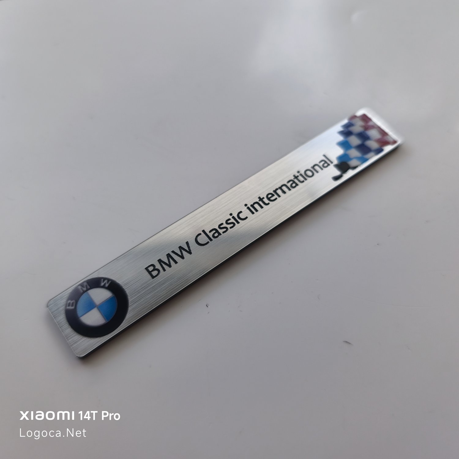 BMW classic international bayraklı renkli plastik etiket - Resim 2