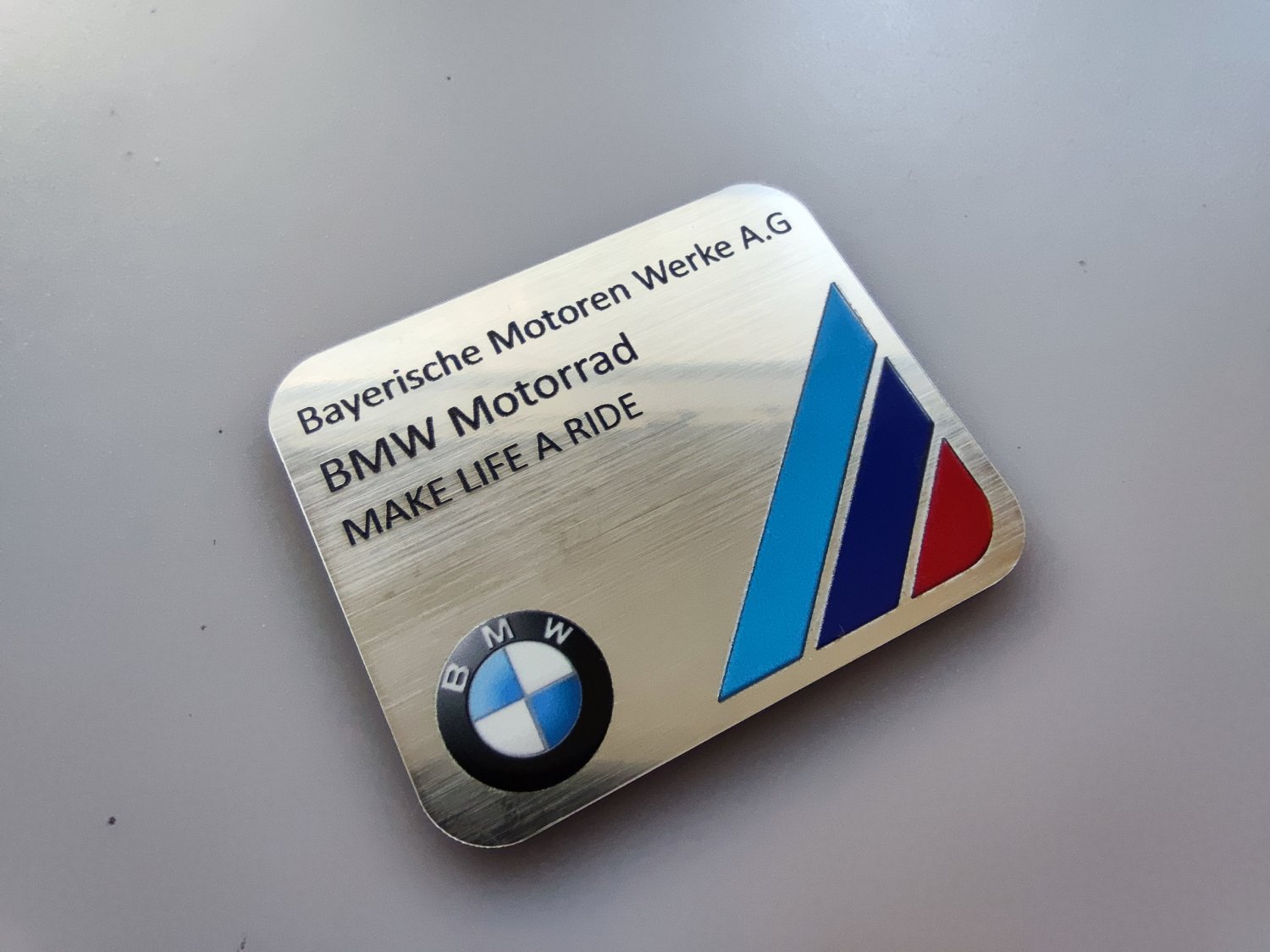 BMW özelleştirilebilir Etiket (Yazıları seçebilirsiniz) 