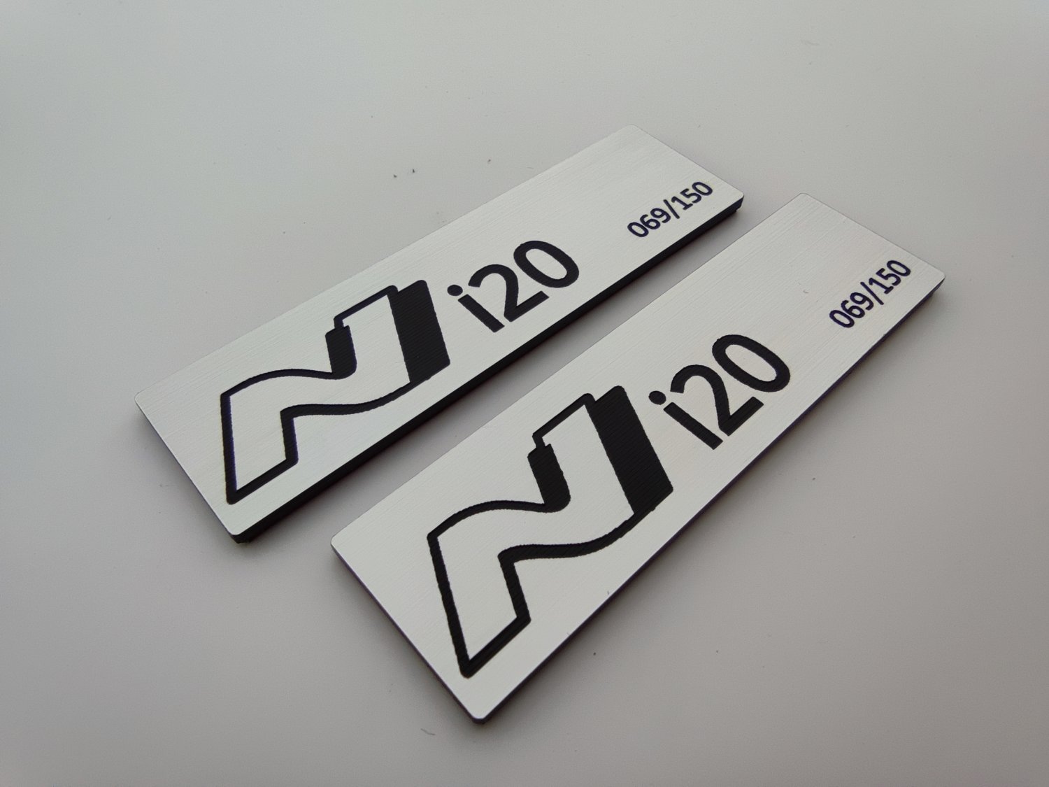 Hyundai i20 N Pilastik Logo -  | Şık ve Sportif Oto Görünümü için mükemmel - Resim 2