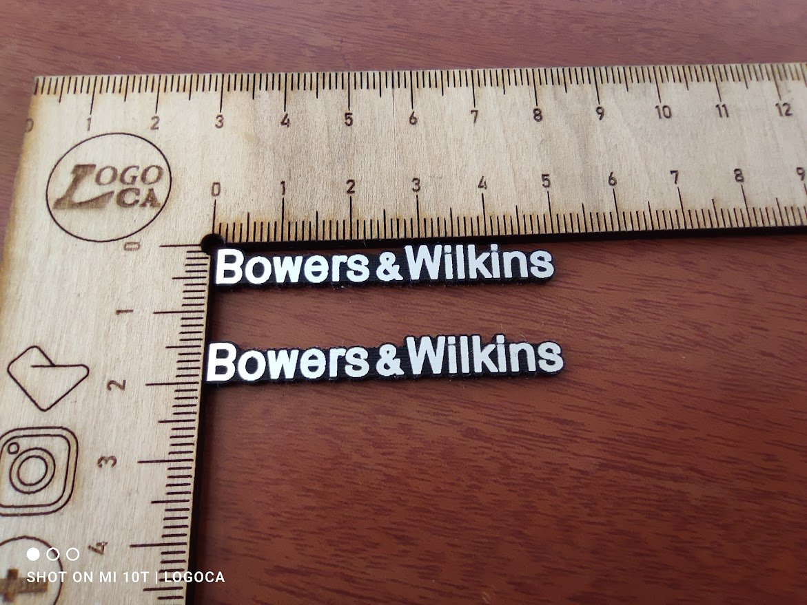 B&W Bowers & Wilkins gümüş & Siyah Plastik  logo Etiket  amblem