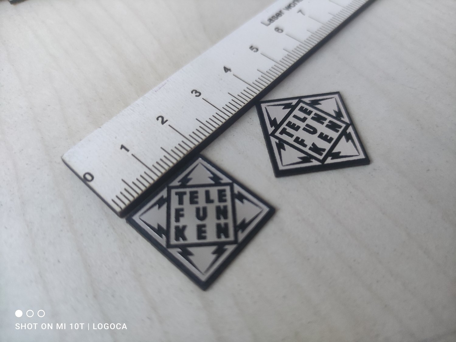 Telefunken ses sistemi logosu - Kare logo