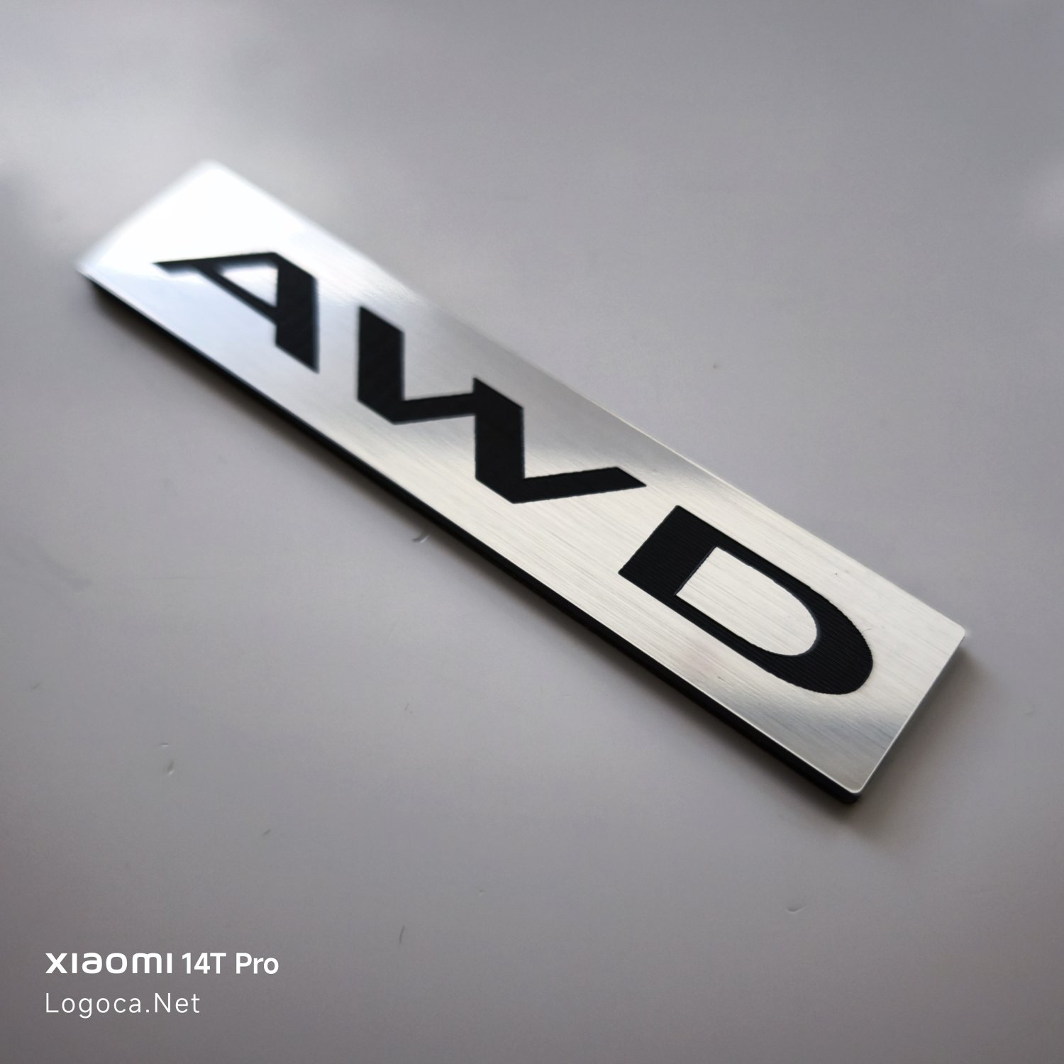 Jaguar AWD Plastik Amblem Etiketi - Dayanıklı ve Şık