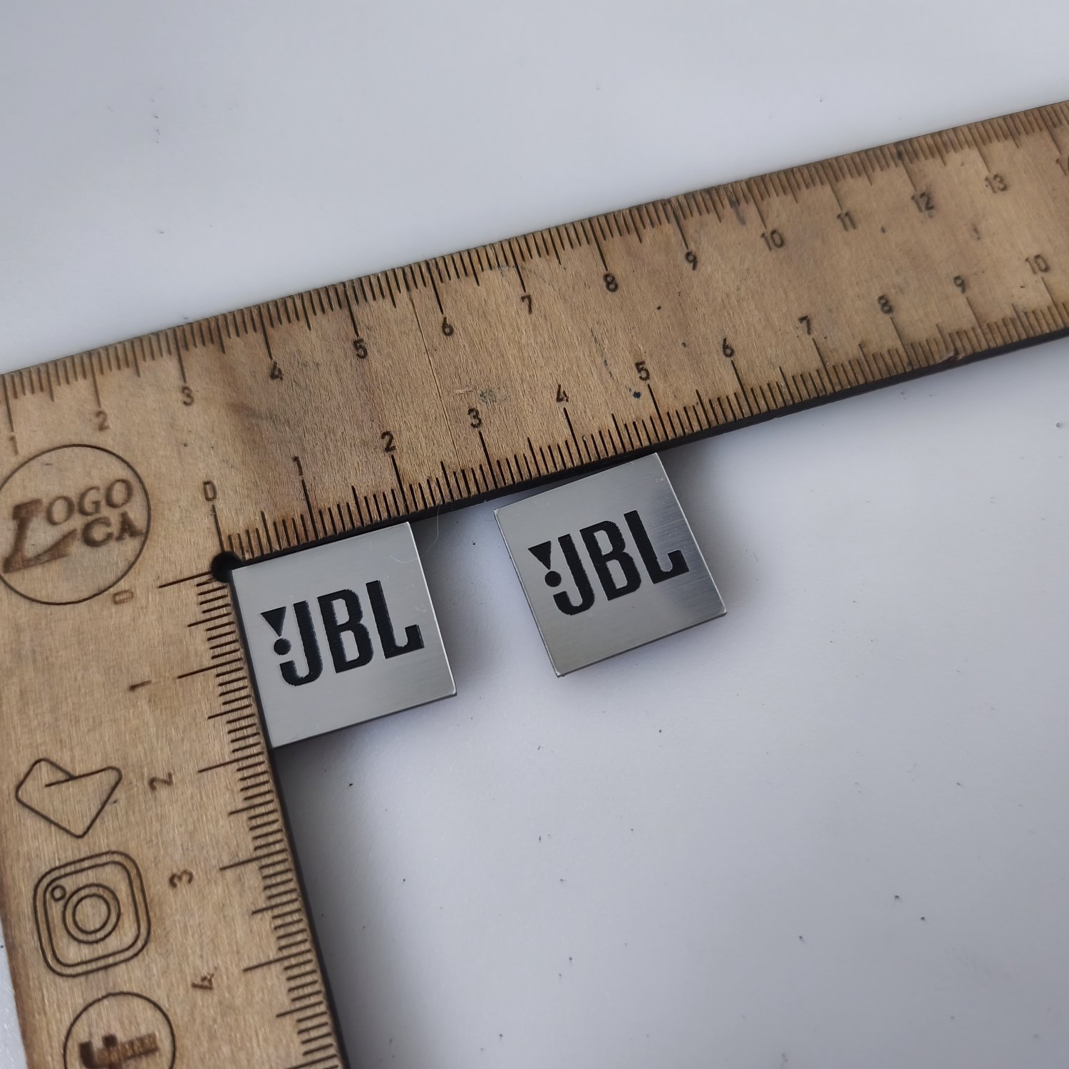 JBL Gümüş Renk siyah yazılı Kare plastik etiket , 2 adet  - Resim 2