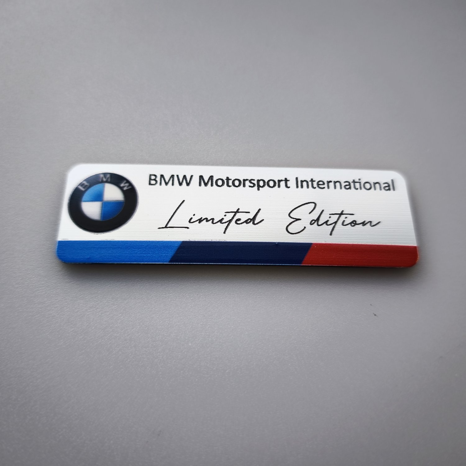 Özelleştirilebilir BMW M Renkli 8x25cm Araba Etiketi - Kişiselize Edilebilir Araç Süsleme Aksesuarı - Resim 8
