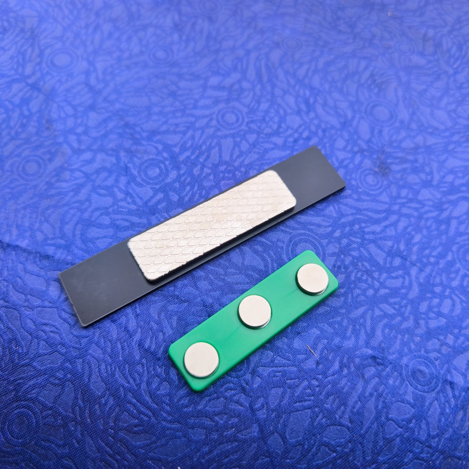 Özelleştirilebilir Şık Mıknatıslı Yaka Kartı 8x1,6cm - Pratik ve Zarif Çözüm - Resim 8