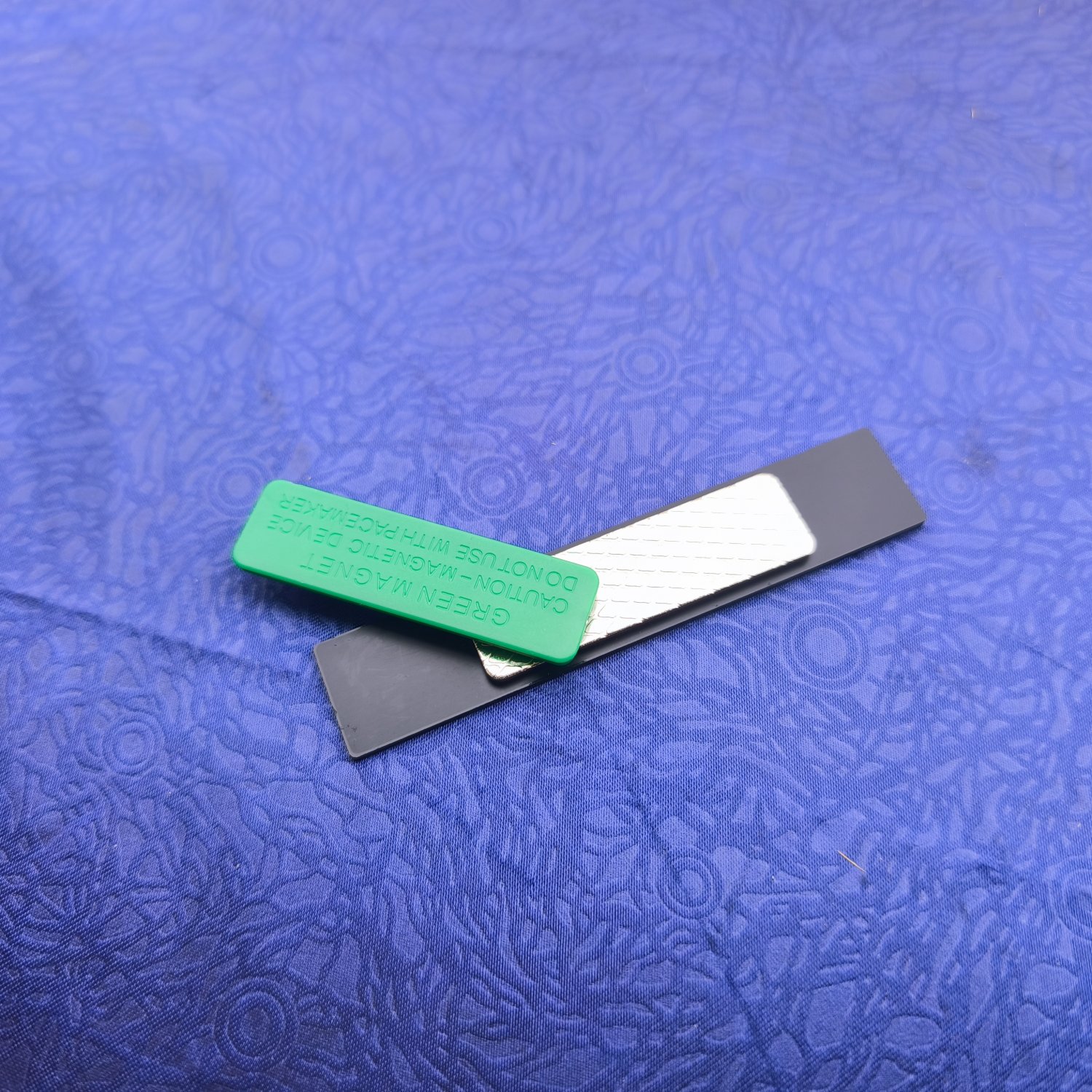 Özelleştirilebilir Şık Mıknatıslı Yaka Kartı 8x1,6cm - Pratik ve Zarif Çözüm - Resim 9